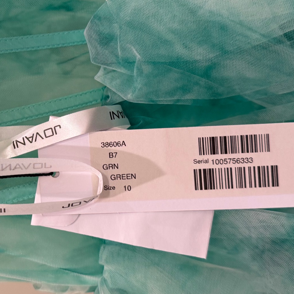 Jovani Size 10 green off the shoulder Ball gown dress 38606 - Picture 5 of 9